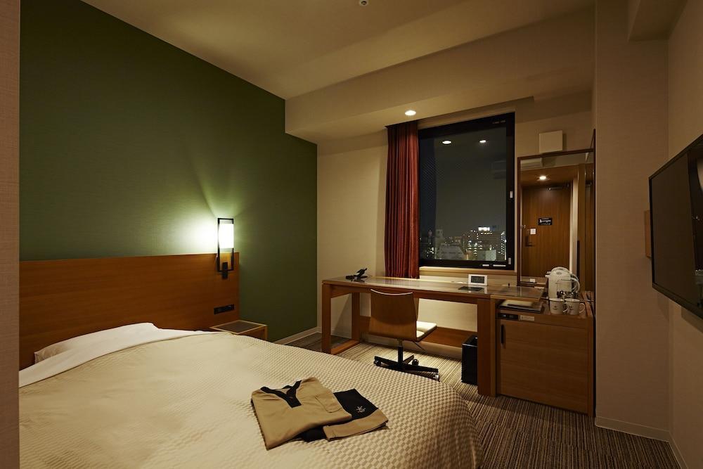 Candeo Hotels Matsuyama Okaido Екстериор снимка